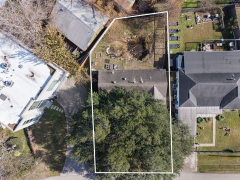 Tiny photo for 1811 W 14th 1/2 Street, Houston, TX 77008 (MLS # 20052814)