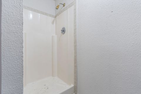 Tiny photo for 1811 W 14th 1/2 Street, Houston, TX 77008 (MLS # 20052814)