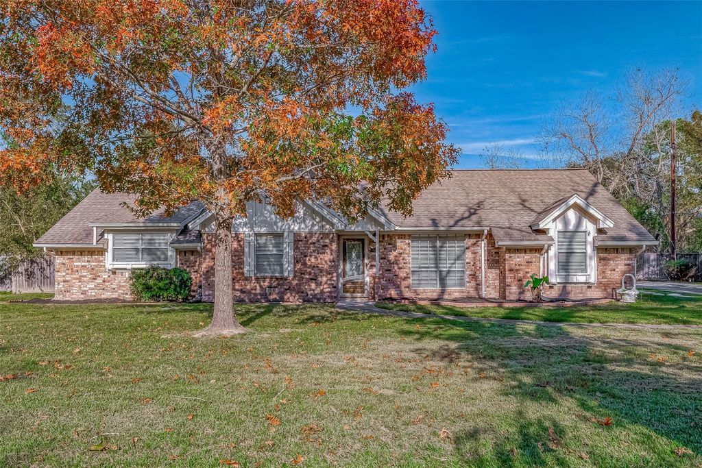 Photo of 16506 Amcreek Road, Houston, TX 77068 (MLS # 37054889)