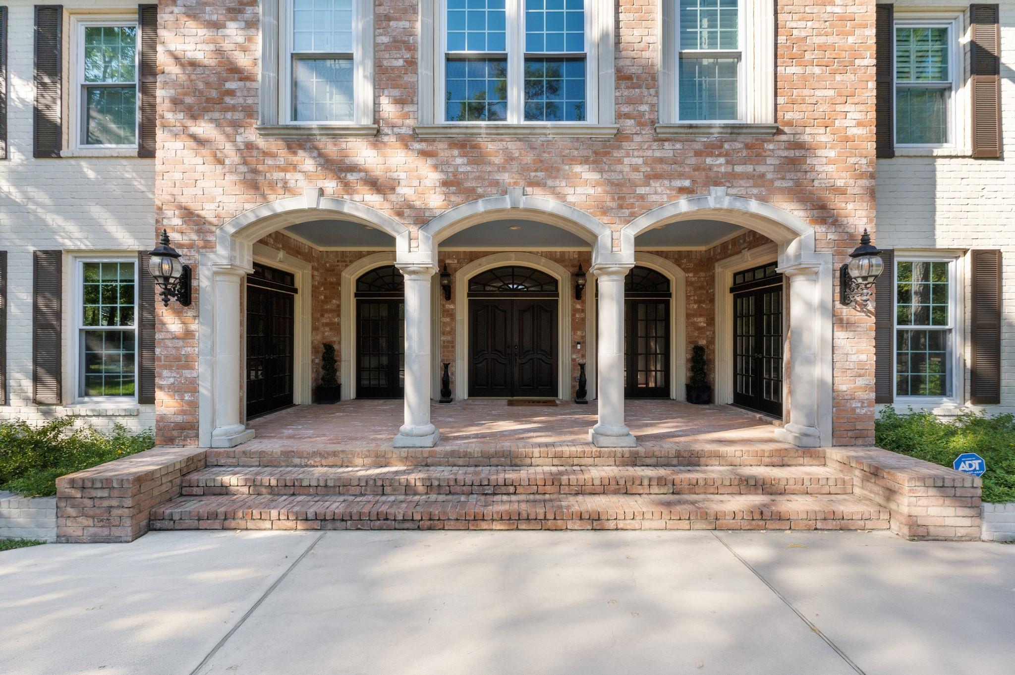 10401 Treeridge Place