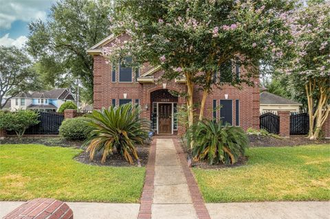 Photo of 12830 Woodlite Lane, Houston, TX 77015 (MLS # 35964385)