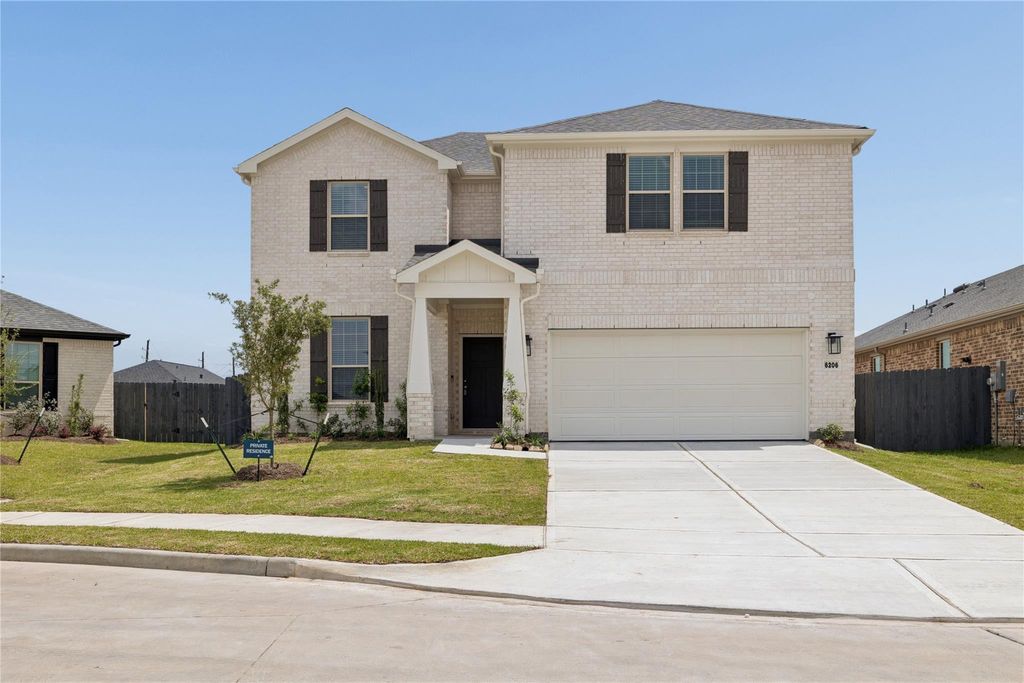Photo of 6206 Bayou Birch Lane, Baytown, TX 77521 (MLS # 18200034)
