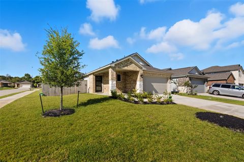 Photo of 216 Shore Pointe Ct Ct, Montgomery, TX 77316 (MLS # 78652772)