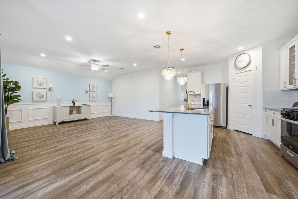 3027 Magnolia Pass Lane