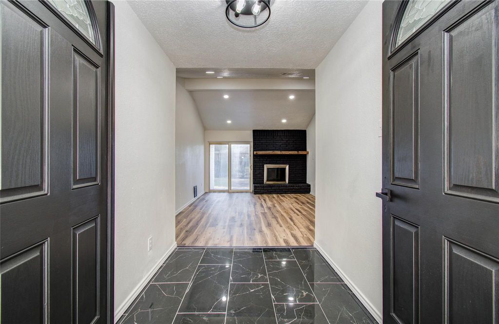 Photo of 17114 Barcelona Drive, Friendswood, TX 77546 (MLS # 9012997)