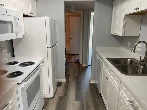 Photo of 3220 69th Street #E7, Galveston, TX 77551 (MLS # 61421141)