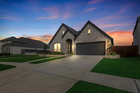 Homes For Sale - 18834 Windy Orchard Court<br/> Manvel, TX 77578