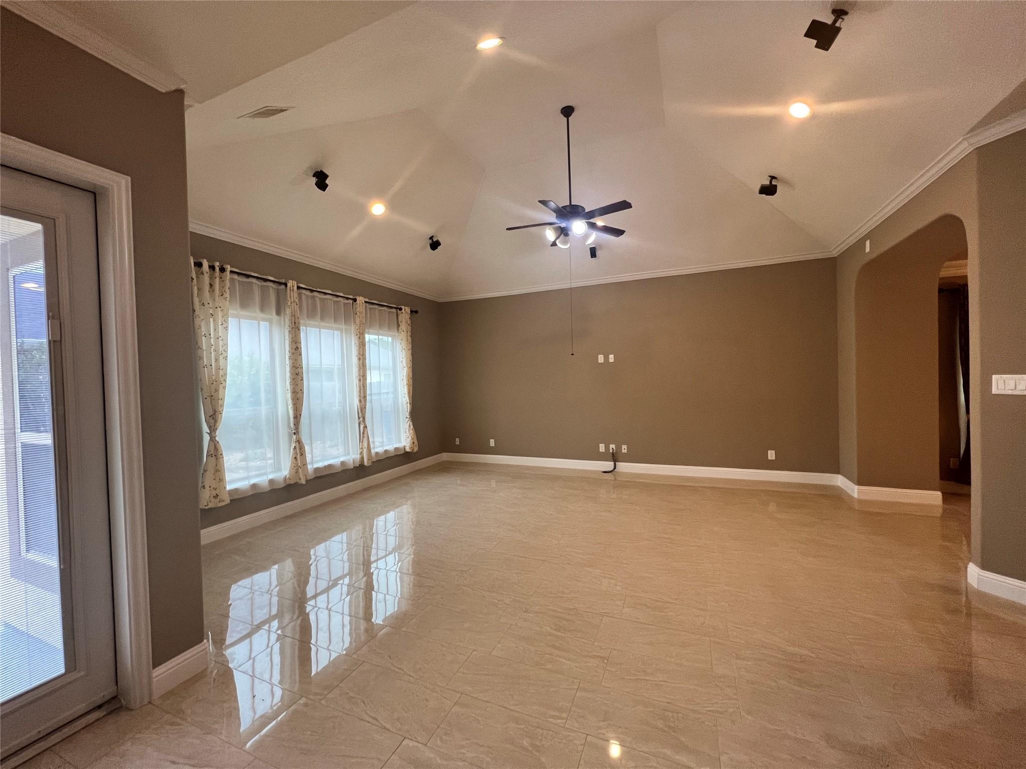 Shenandoah, Texas 77381, United States, 4 Bedrooms Bedrooms, ,4 BathroomsBathrooms,Residential,Active,227038