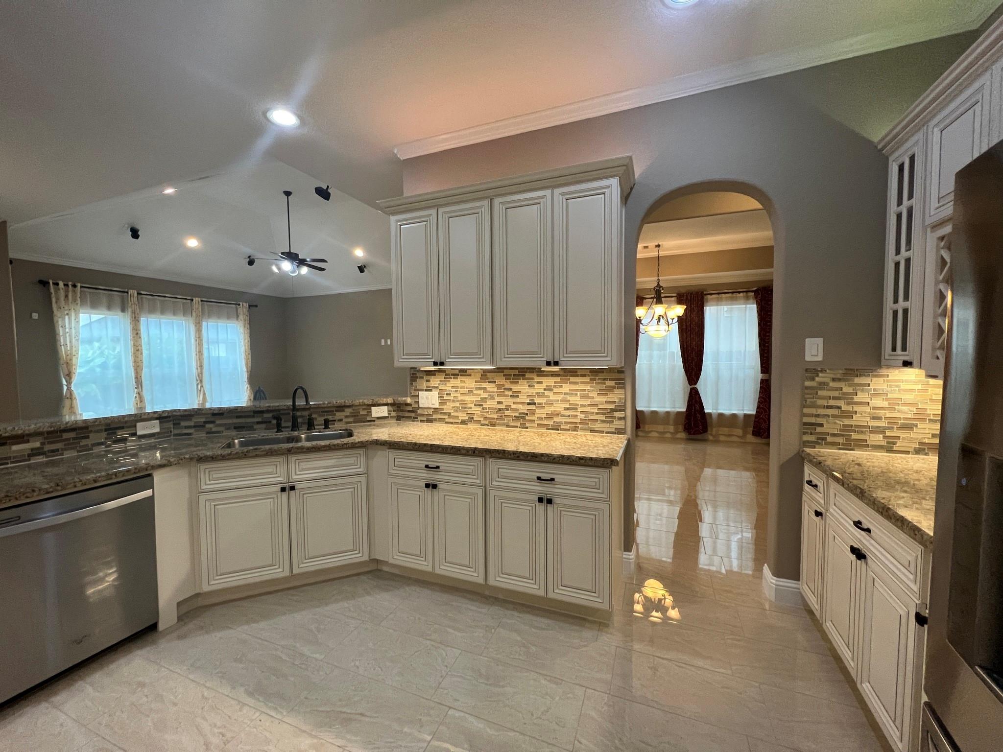 Shenandoah, Texas 77381, United States, 4 Bedrooms Bedrooms, ,4 BathroomsBathrooms,Residential,Active,227038