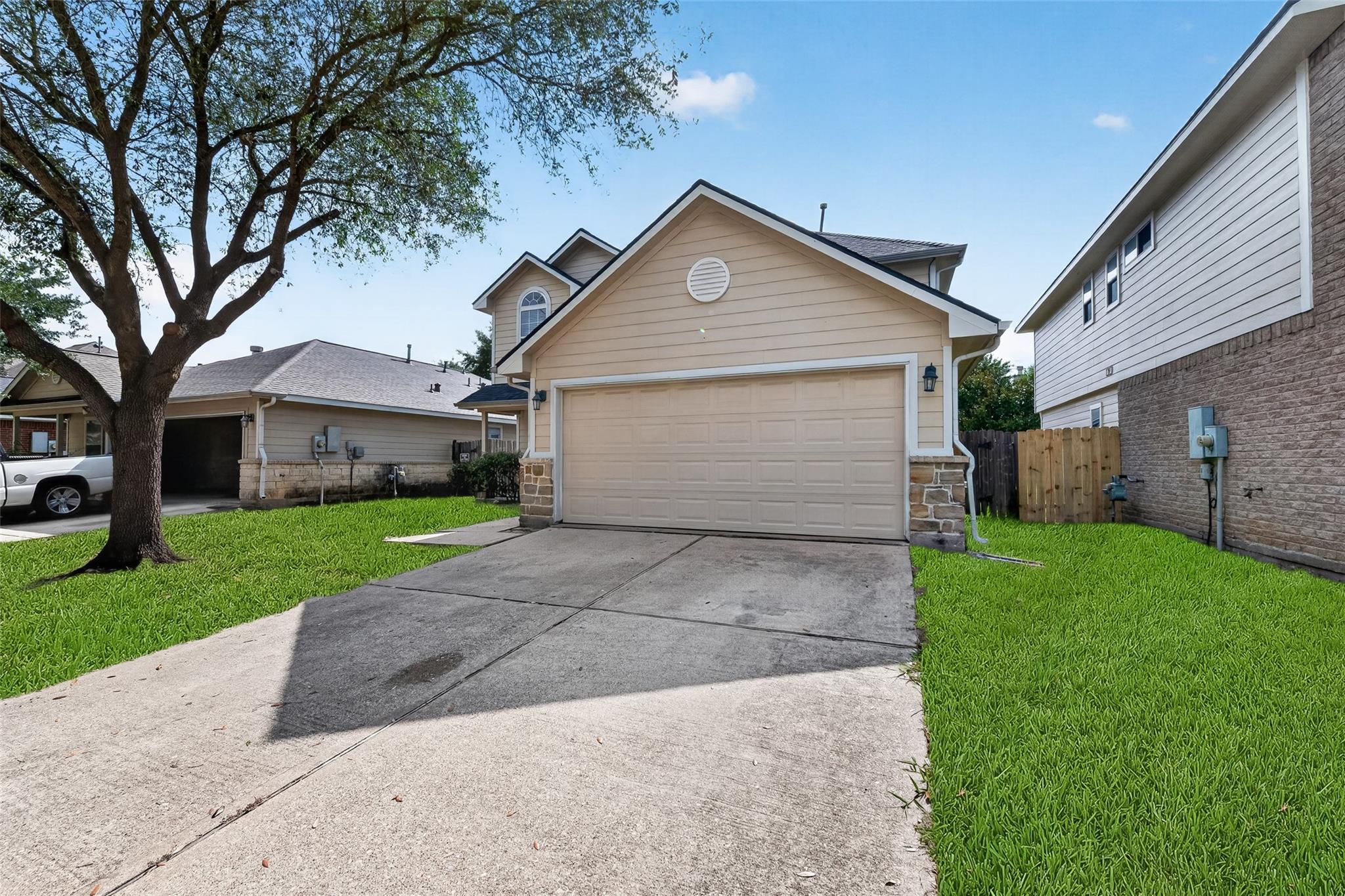 11030 Knobbley Oak Ct