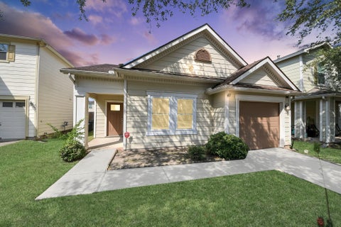 Photo of 2627 Skyview Shadows Court, Houston, TX 77047 (MLS # 49167420)