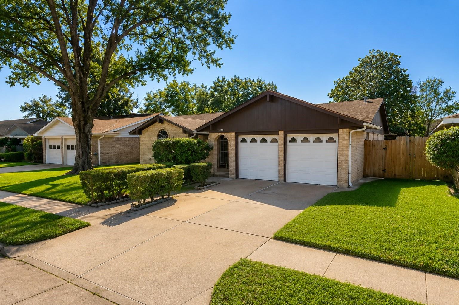 4120 Donerail Drive