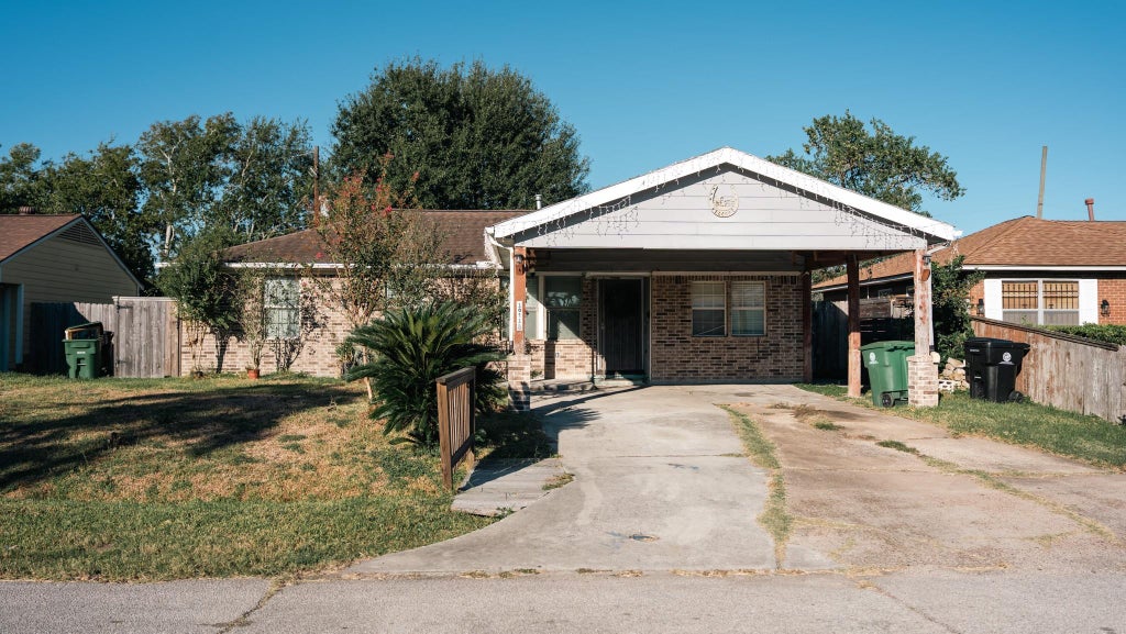 Photo of 10118 Buffum Street, Houston, TX 77051 (MLS # 55133047)