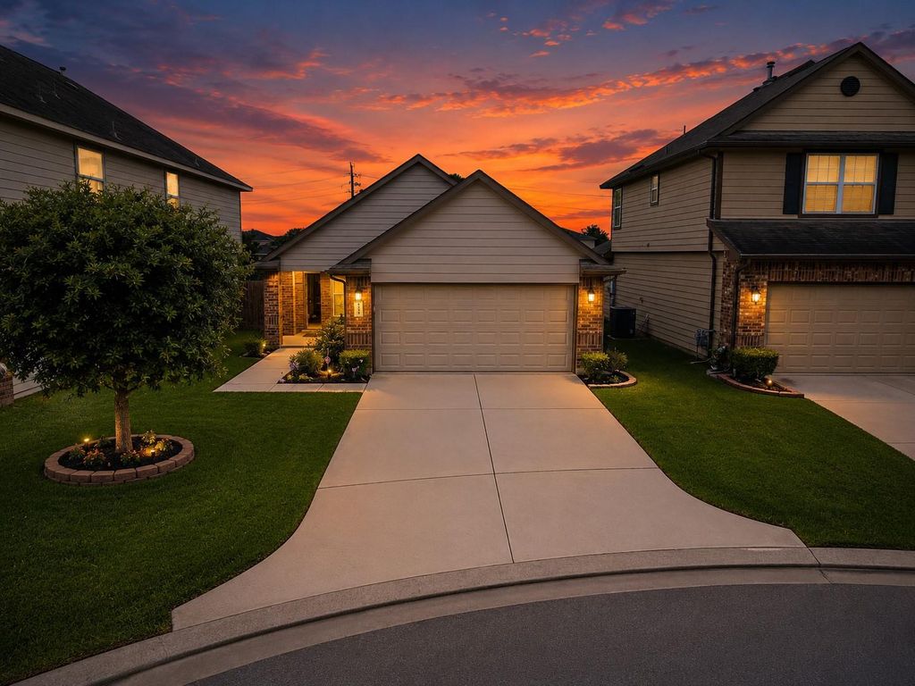Photo of 12710 City Green Trail, Houston, TX 77044 (MLS # 20460958)