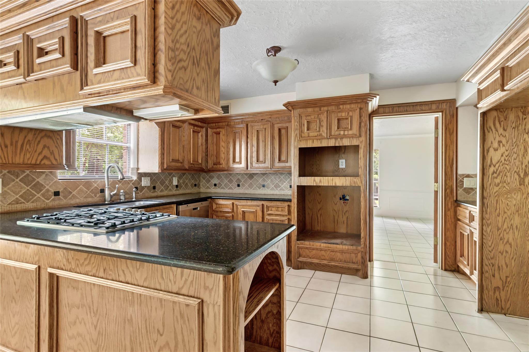 1710 Woodland Vista Drive