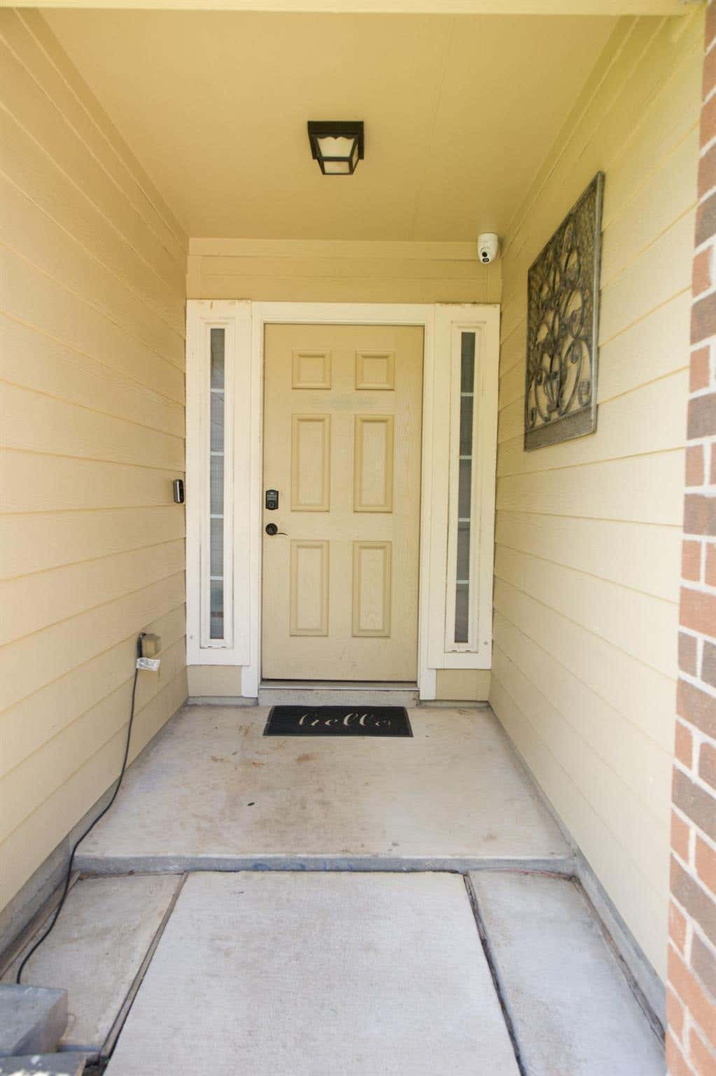 Photo of 2710 Sockeye Drive, Houston, TX 77045 (MLS # 5995083)