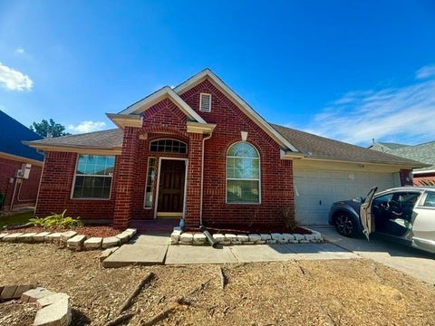 Photo of 11126 Riverbank Ridge Lane LN, Pearland, TX 77089 (MLS # 2854853)