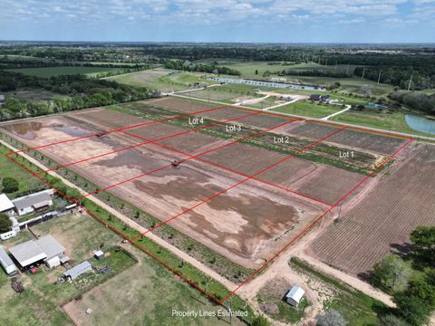 Vacant Land For Sale - 0000 Bartlett Road<br/> Austin County, Sealy, TX 77474