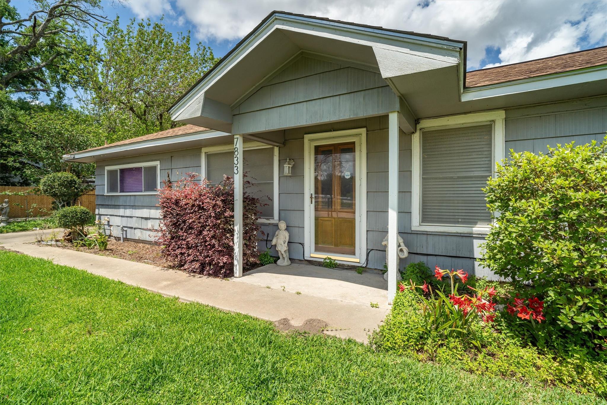 7833 Almeda Genoa Road