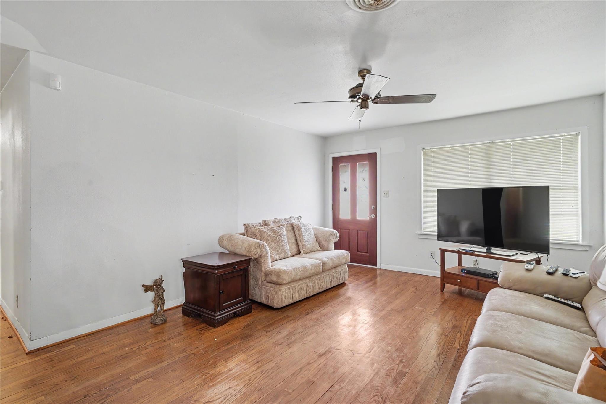 7833 Almeda Genoa Road