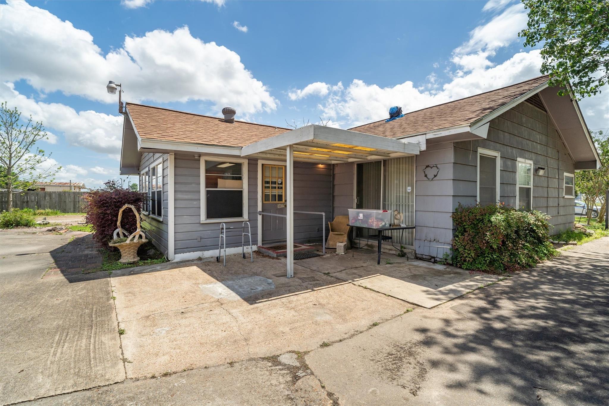 Houston, Texas, 77075, United States, 6 Bedrooms Bedrooms, ,4 BathroomsBathrooms,Residential,Active,2038132