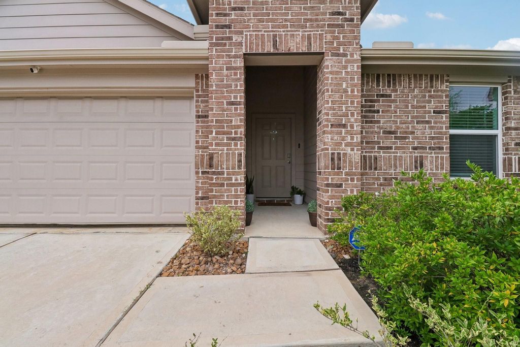 Photo of 21319 Mountain Ash Drive, New Caney, TX 77357 (MLS # 15434307)