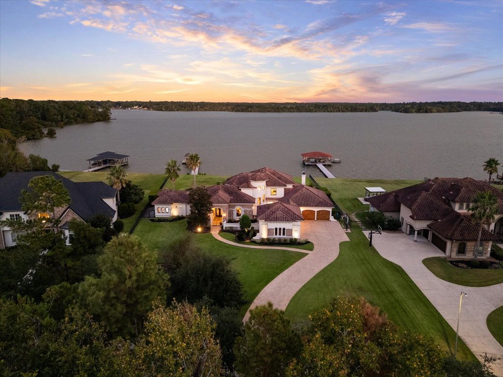 Photo of 6003 Royal Point Court, Kingwood, TX 77345 (MLS # 12638418)