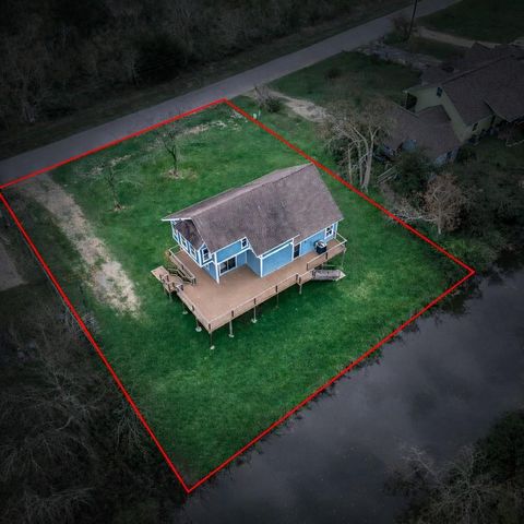 Photo of 12827 Sandpiper Road, Angleton, TX 77515 (MLS # 4927457)