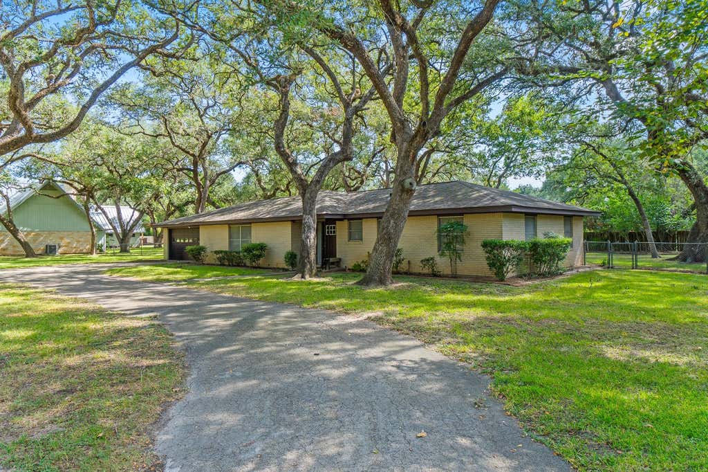 Photo of 113 Krupka Street, Columbus, TX 78934 (MLS # 17101058)
