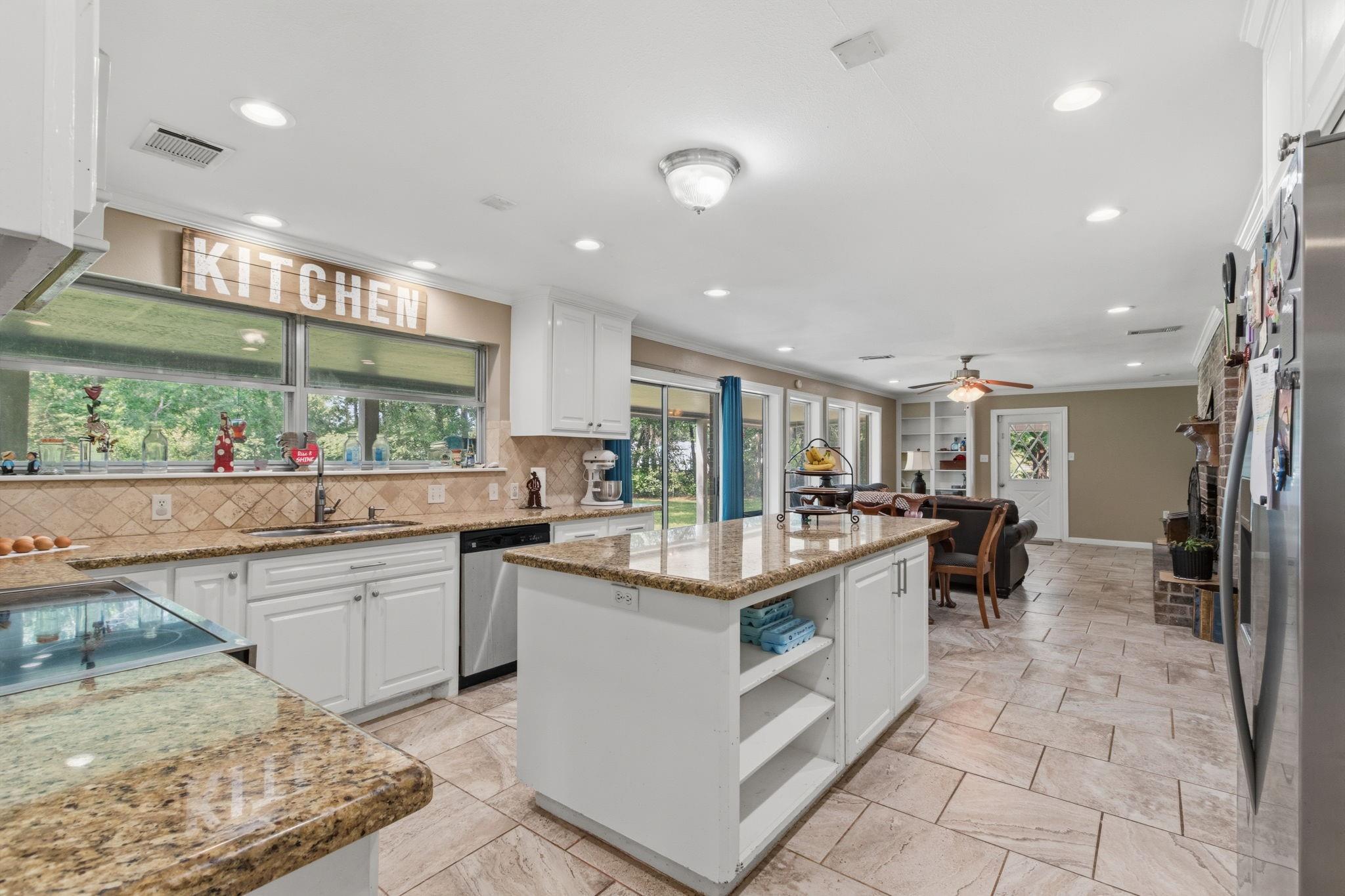 Magnolia, Texas, 77355, United States, 5 Bedrooms Bedrooms, ,4 BathroomsBathrooms,Residential,Active,2042161