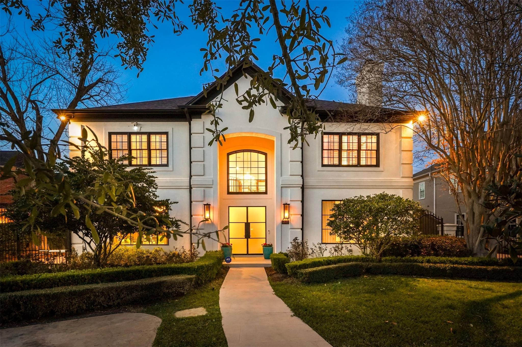 5042 Cedar Creek Drive