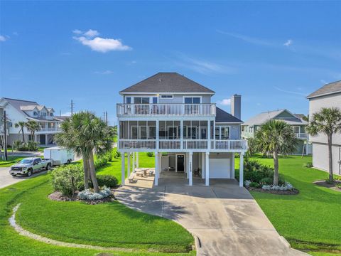Photo of 14459 Spyglass Circle, Galveston, TX 77554 (MLS # 17722250)