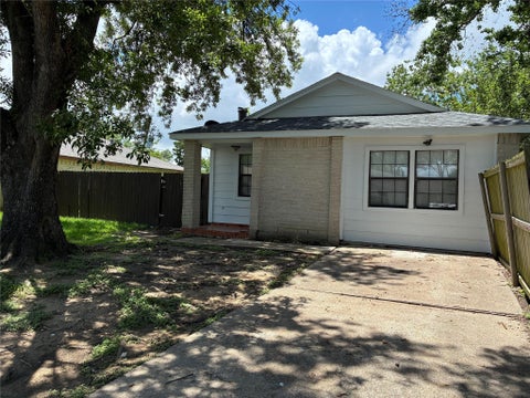 Photo of 5315 Gayla Lane, Baytown, TX 77521 (MLS # 65430711)