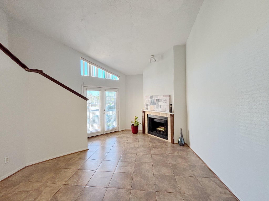 Photo of 10855 Meadowglen Lane #1024, Houston, TX 77042 (MLS # 12218433)
