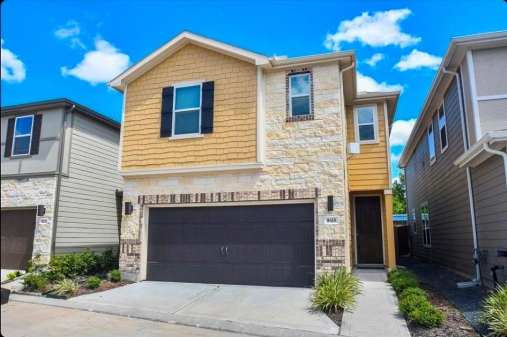 Photo of 8618 Cedar Plains Lane, Houston, TX 77080 (MLS # 45841740)