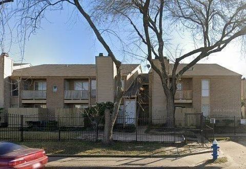 Photo of 10211 Sugar Branch Drive #485, Houston, TX 77036 (MLS # 59782377)