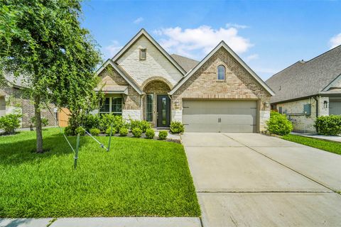 Photo of 28160 Knight Peak Drive, Spring, TX 77386 (MLS # 10082435)