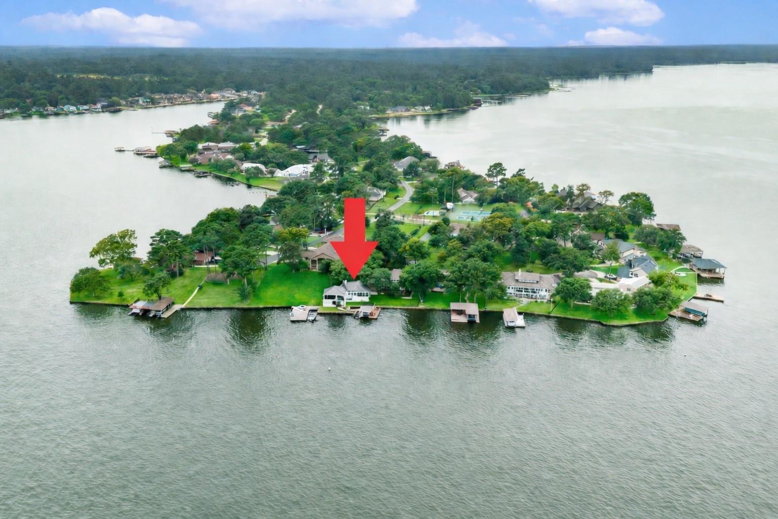 16314 Hunters Circle