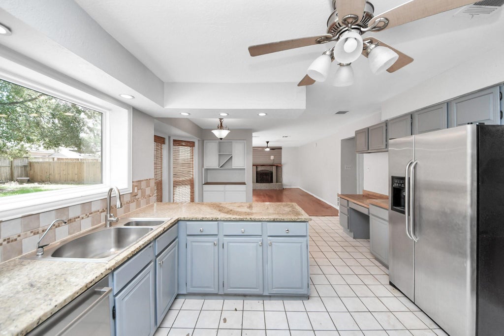 Photo of 4330 Meadow Springs Drive, Houston, TX 77339 (MLS # 32702277)