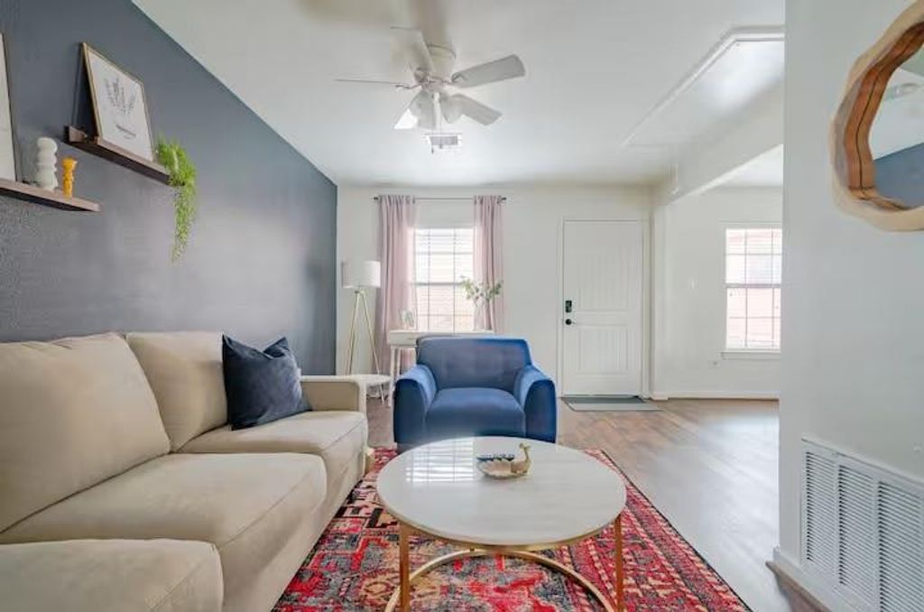 Photo of 1912 Arbor Street #3, Houston, TX 77004 (MLS # 90924724)