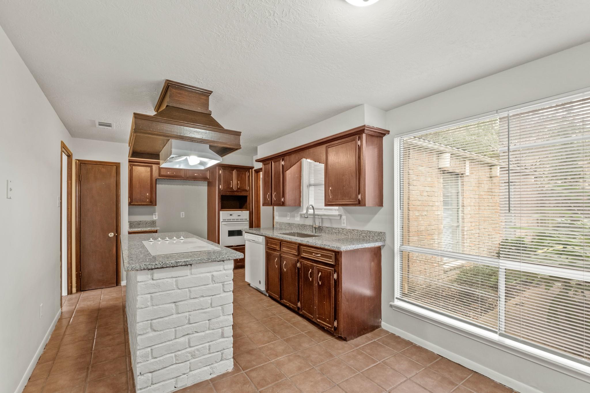 2922 Hunters Glen Drive