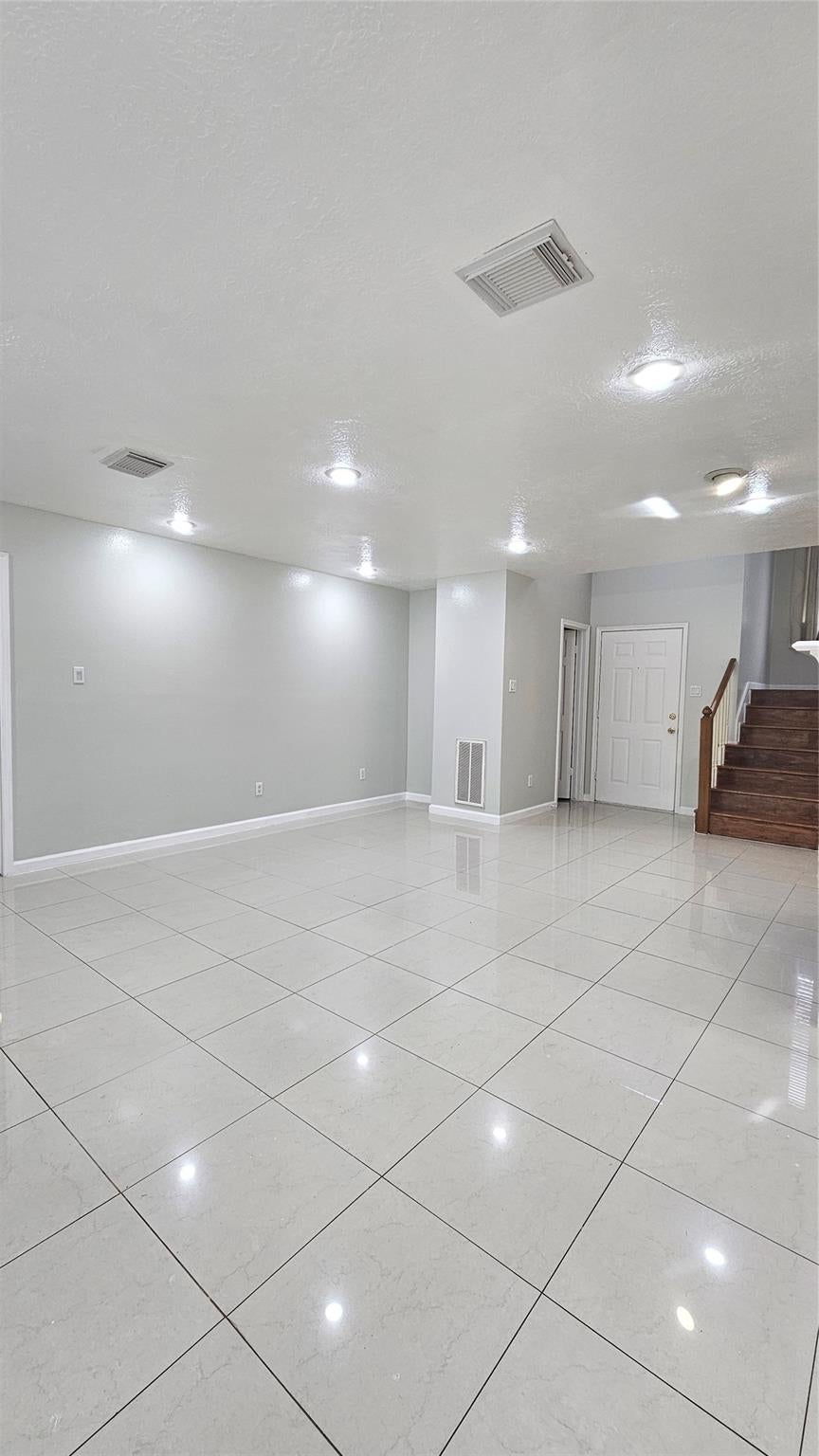 8435 Battleoak Drive