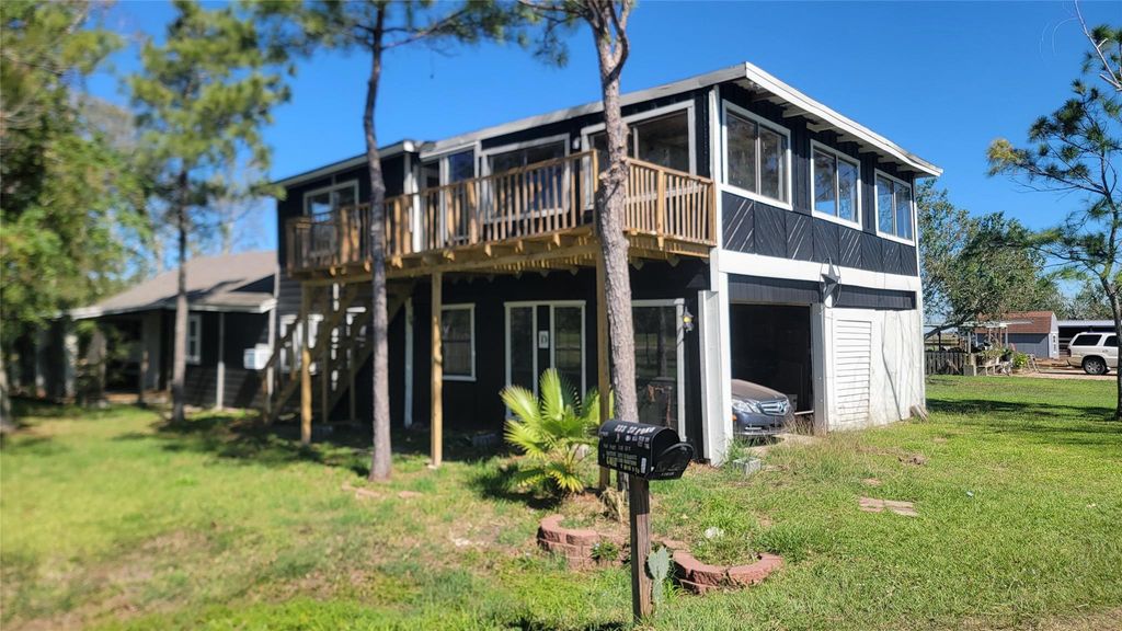 Photo of 12018 Sandpiper Road, Angleton, TX 77515 (MLS # 18366932)
