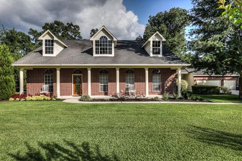 Photo of 103 Fish Creek Lane, Montgomery, TX 77316 (MLS # 66073617)