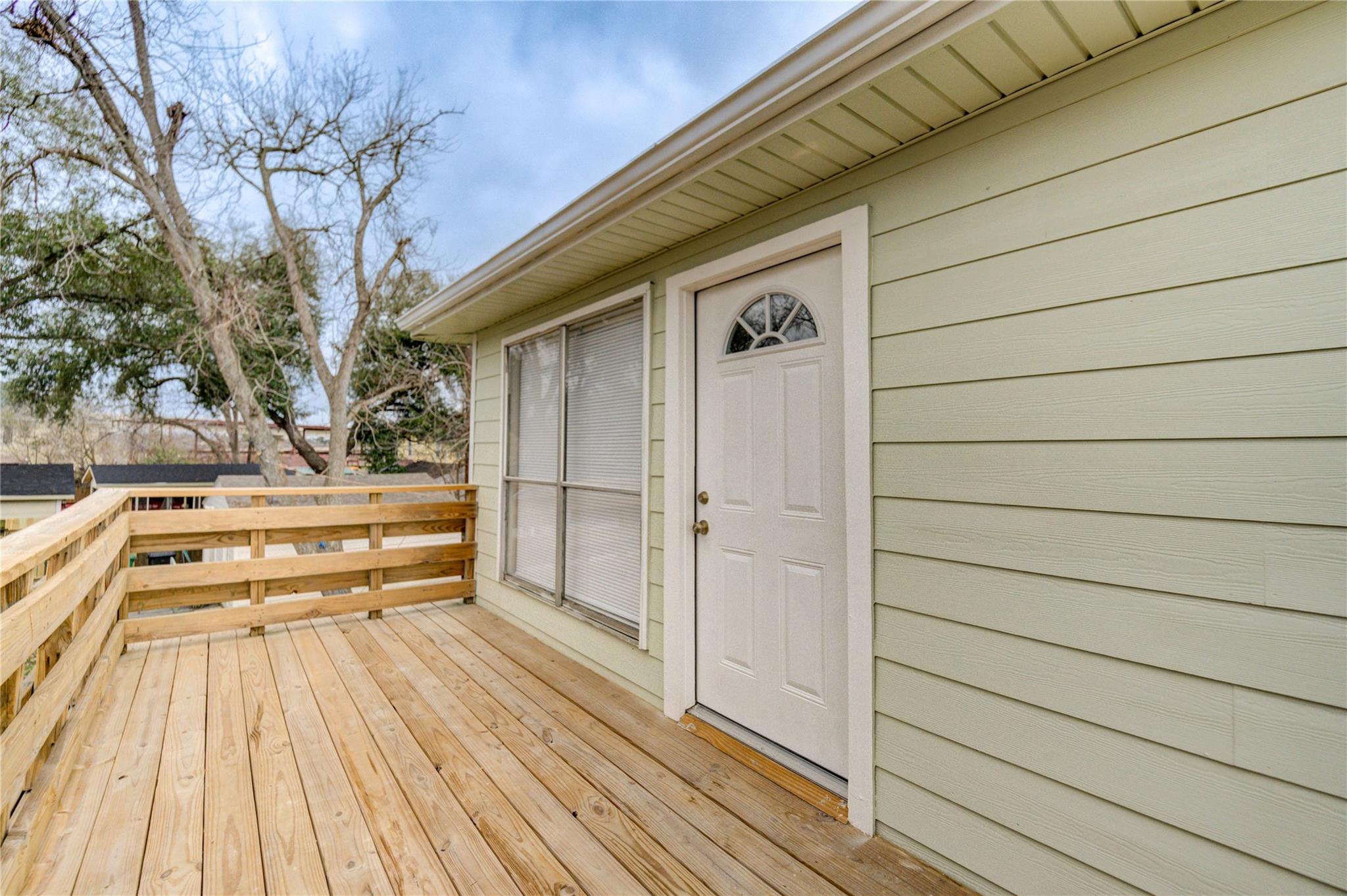 6603 1/2 Narcissus Street