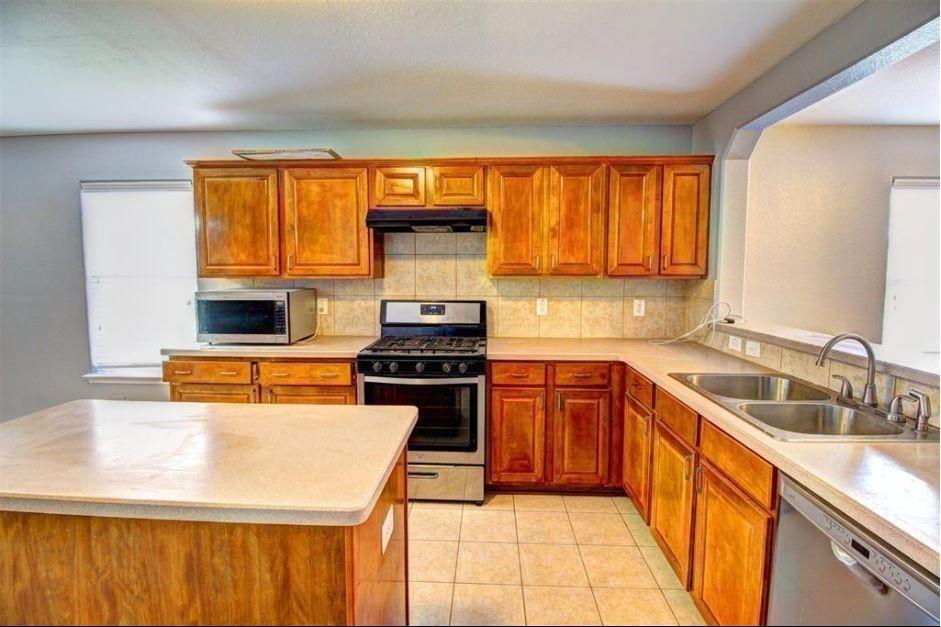 21402 Doral Rose Lane