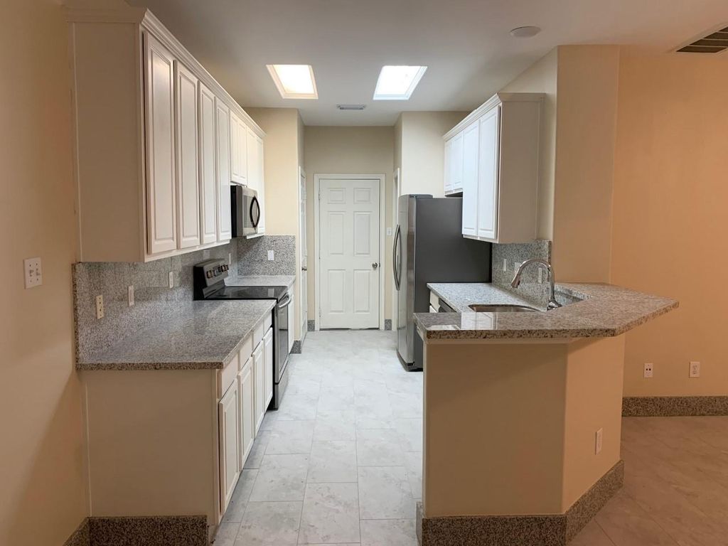 Photo of 42 Blue Creek Place, Spring, TX 77382 (MLS # 55698297)