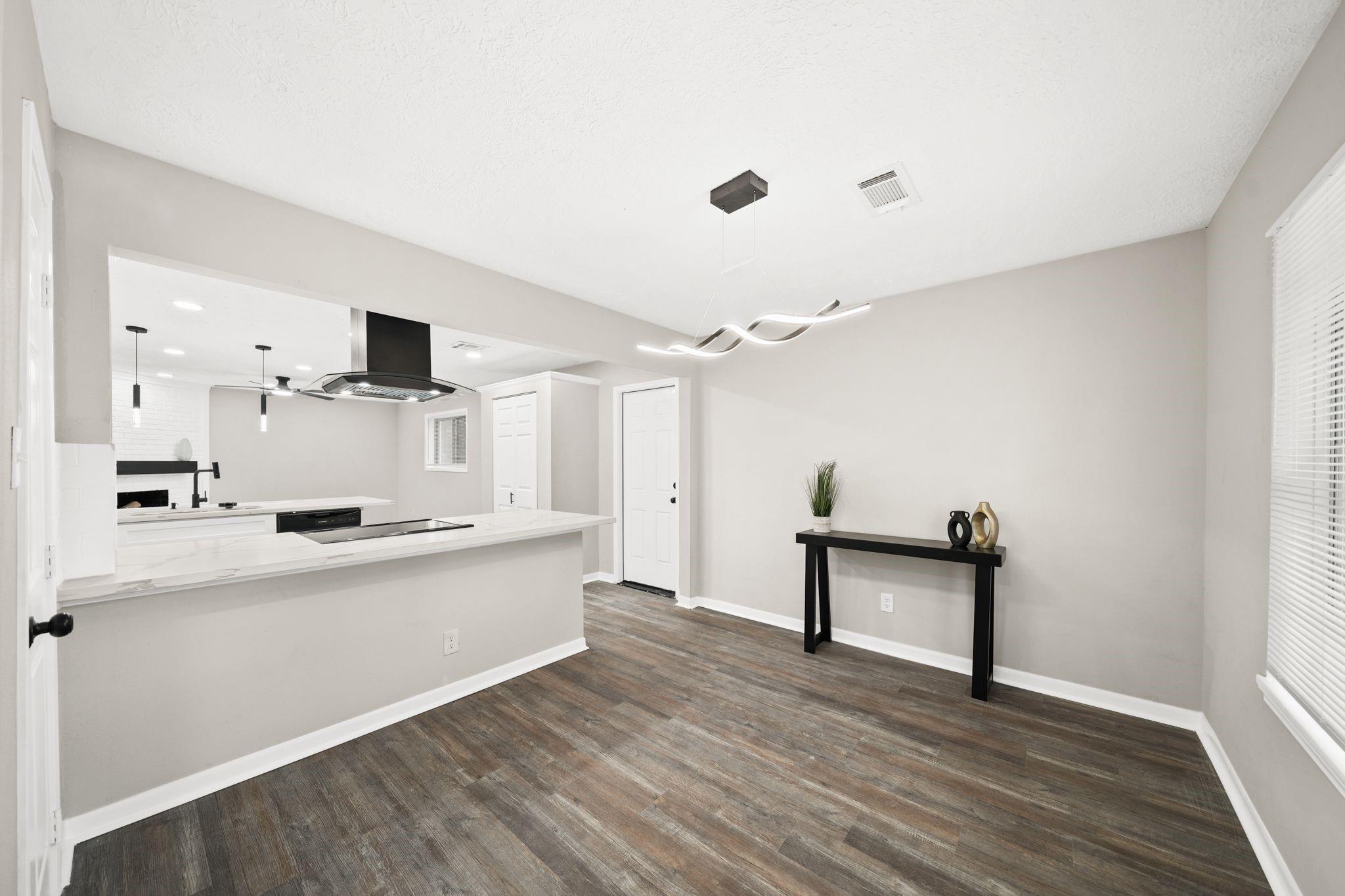 2714 San Jacinto Drive
