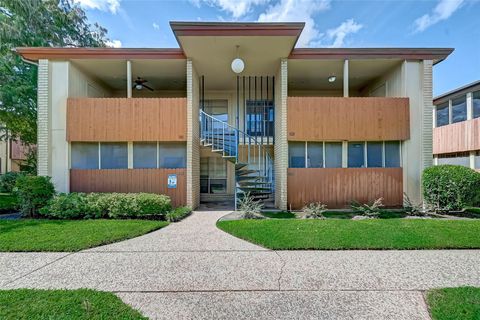 Photo of 7714 Renwick Drive #K113, Houston, TX 77081 (MLS # 64670433)