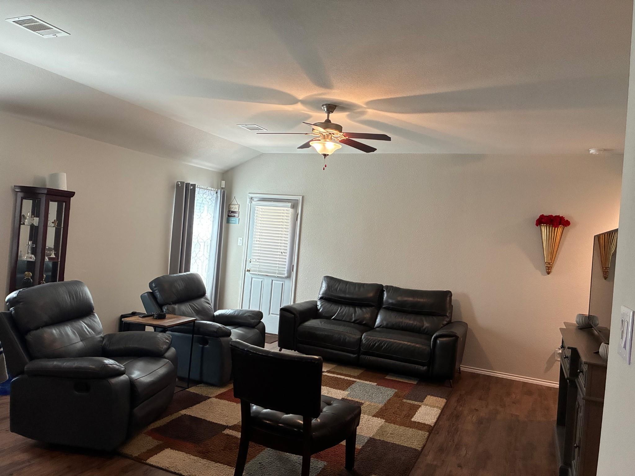5606 Mesquite Oaks Trail